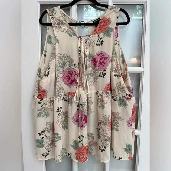 Torrid Ivory Floral Lace-Up Georgette Babydoll Sleeveless Blouse Plus Size 4XL - Picture 13 of 14